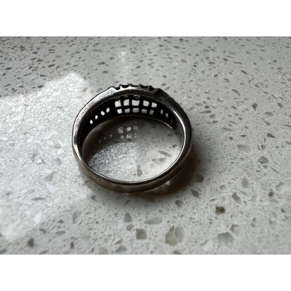 Silver Size 8 Signed MD Silver Marked 925 Ring Cage Work - Picture 7 of 8